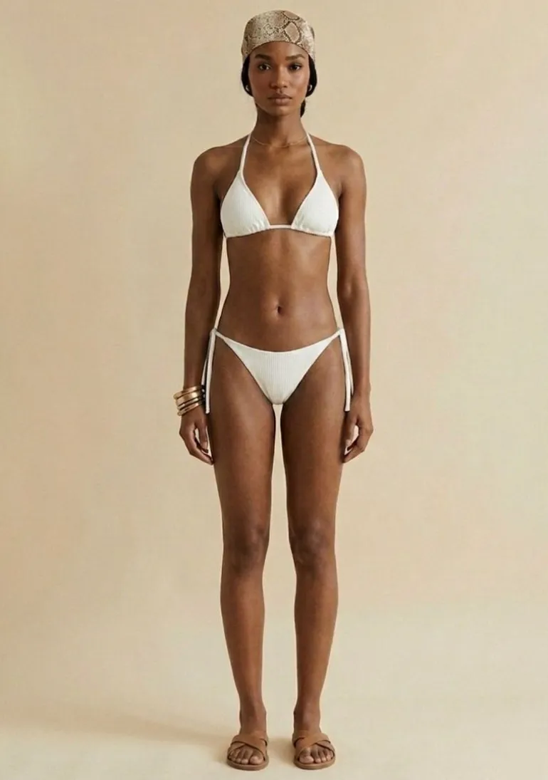 Biquíni Morena Rosa Cortininha Bojo Removível Calcinha Rolete Amarrar Off White