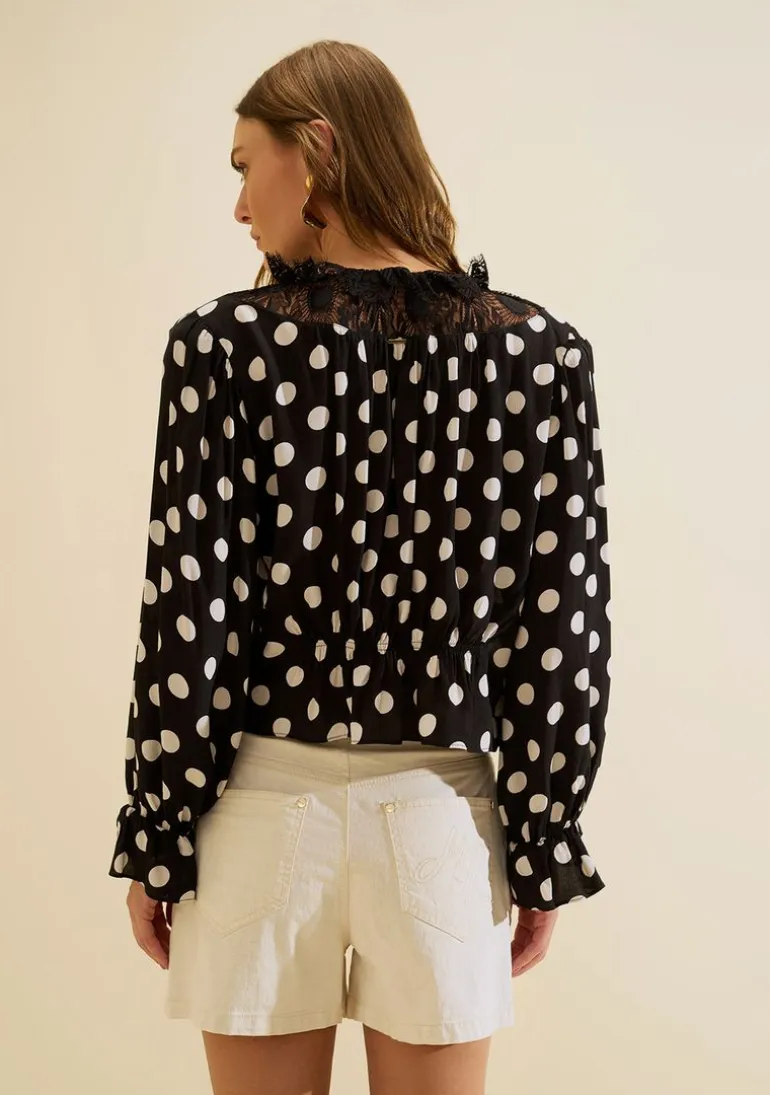 Blusa Gola Alta Sonata Preto/branco