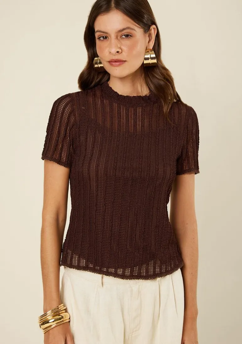 Blusa Morena Rosa Ajustada Decote Careca Manga Curta Padrão Marrom