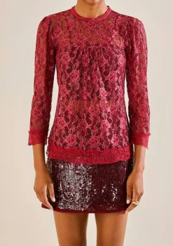 Blusa Morena Rosa Ajustada Decote Careca Manga Curta Padrão Bordo