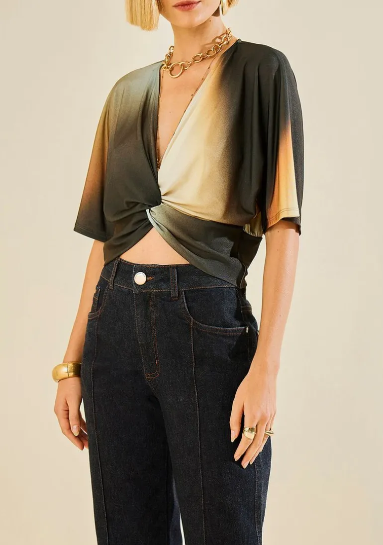 Blusa Morena Rosa Ajustada Decote V Manga Curta Padrão Preto/Azul