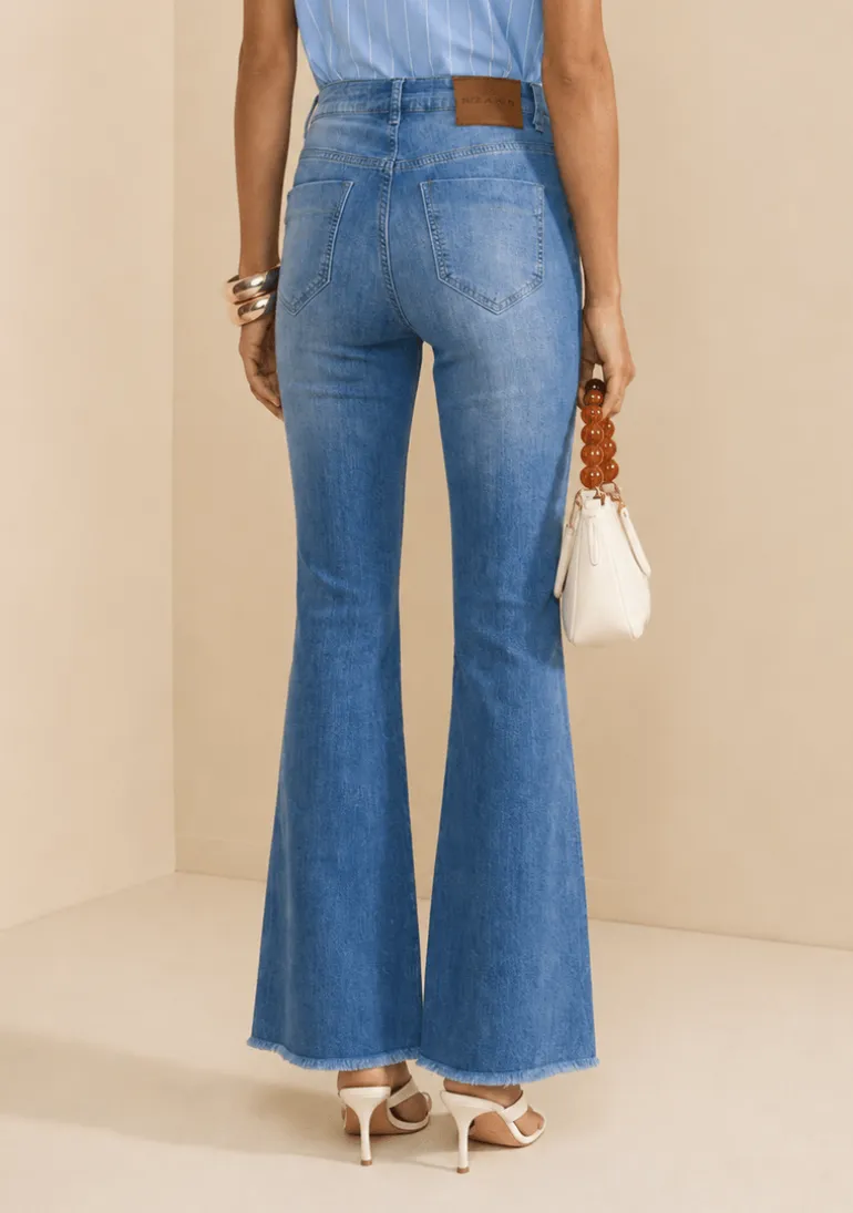 Calça Boot Cut Média Azul