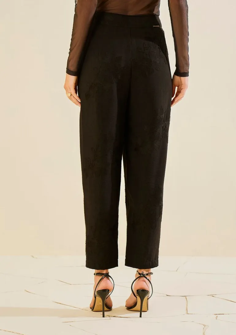 Calça Morena Rosa Cenoura Alta Preto