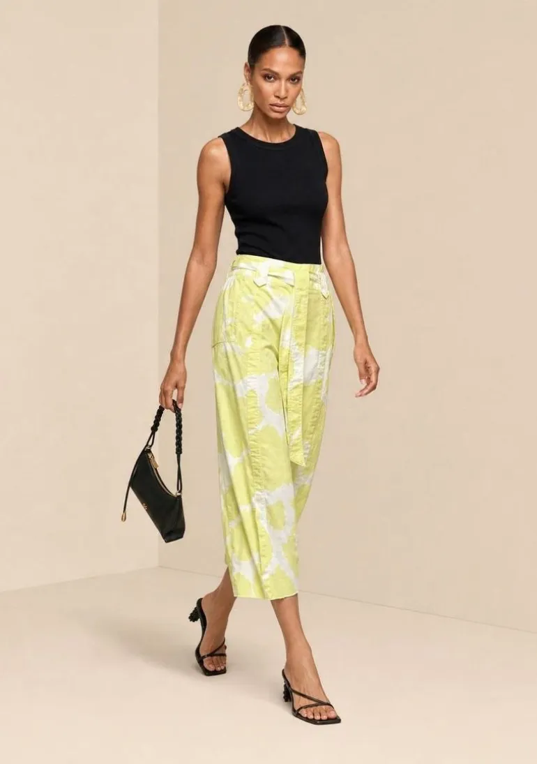 Calça Pantacourt Alta Verde