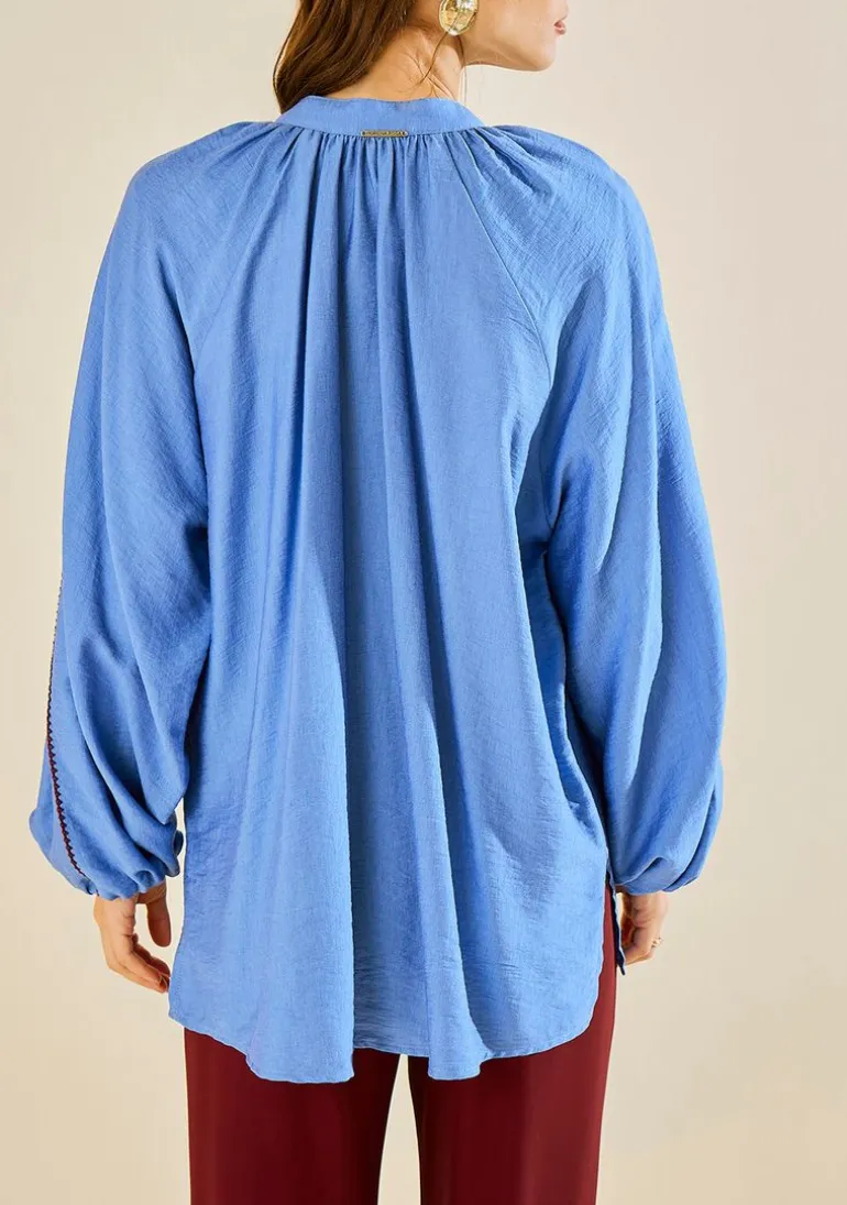 Camisa Morena Rosa Solta Decote Careca Manga Longa Padrão Azul