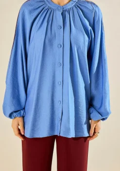 Camisa Morena Rosa Solta Decote Careca Manga Longa Padrão Azul