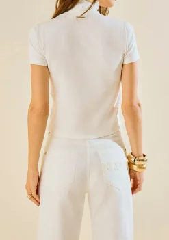 Camiseta Morena Rosa Ajustada Gola Alta Manga Curta Padrão Off White
