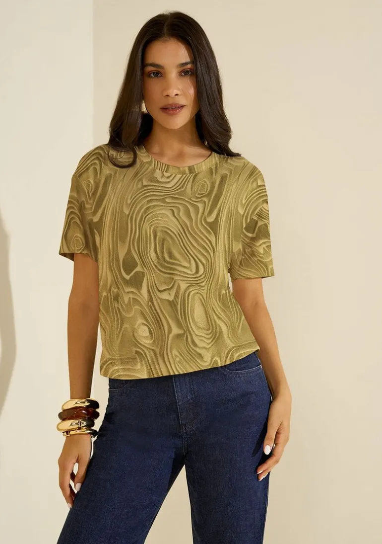 Camiseta Morena Rosa Solta Decote Careca Manga Curta Padrão Bege/Vermelho