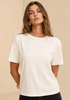 Camiseta Morena Rosa Solta Decote Careca Manga Curta Padrão Off White