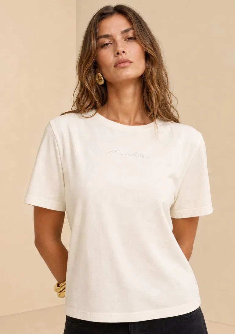 Camiseta Morena Rosa Solta Decote Careca Manga Curta Padrão Off White