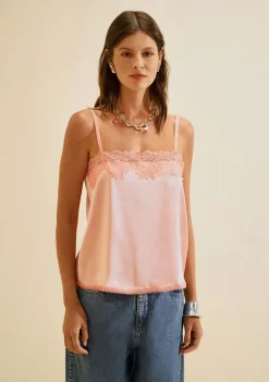 Regata Morena Rosa Solta Decote Quadrado Padrão Rosa