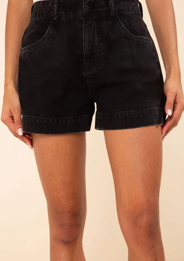 Shorts Morena Rosa Reto Média Preto