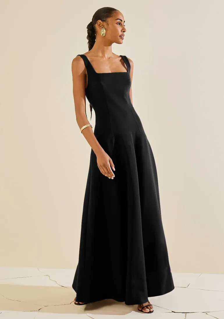 Vestido Ajustado Decote Reto Com Alca Longo Preto