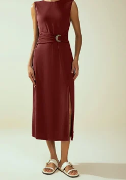 Vestido Morena Rosa Ajustado Decote Careca Sem Manga Midi Bordo