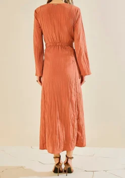 Vestido Morena Rosa Ajustado Decote V Manga Longa Midi Marrom
