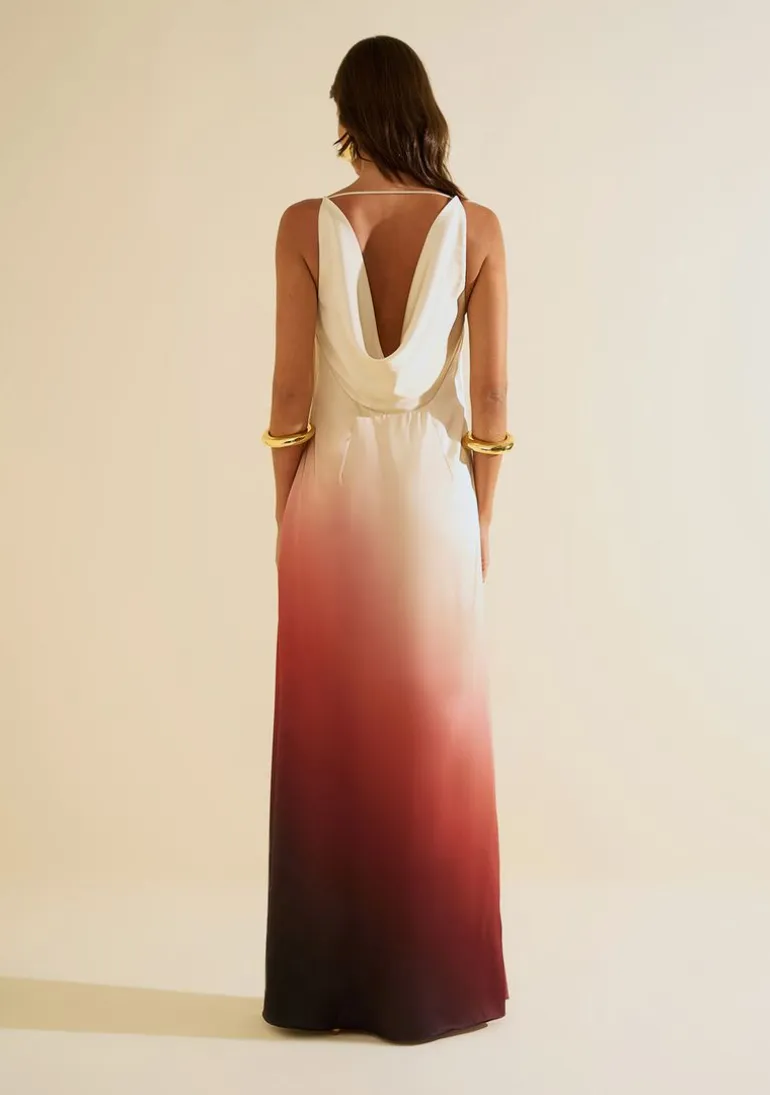 Vestido Morena Rosa Ajustado Decote V Com Alça Longo Bege