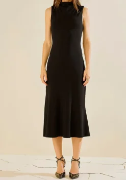 Vestido Morena Rosa Ajustado Gola Alta Sem Manga Midi Preto