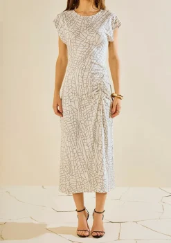 Vestido Morena Rosa Ajustado Decote Canoa Manga Curta Midi Off White
