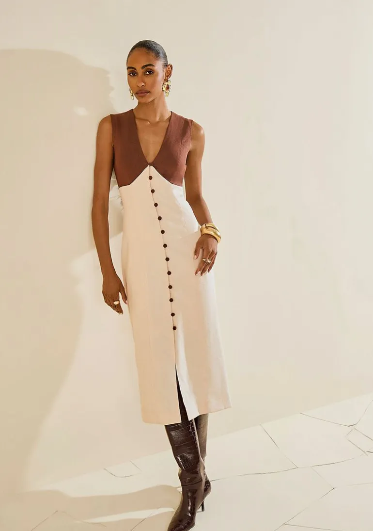 Vestido Morena Rosa Ajustado Decote V Manga Curta Midi Bege