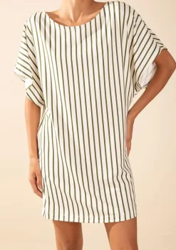 Vestido Morena Rosa Solto Decote Careca Manga Curta Curto Verde