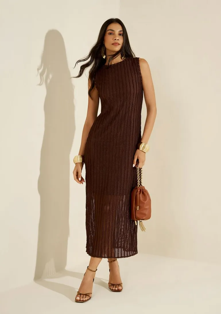 Vestido Morena Rosa Solto Decote Canoa Sem Manga Midi Marrom