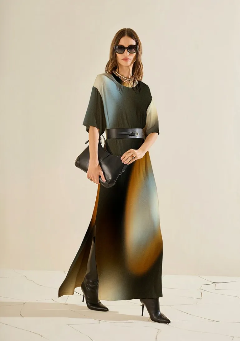 Vestido Morena Rosa Solto Decote Careca Manga Curta Longo Preto/Azul