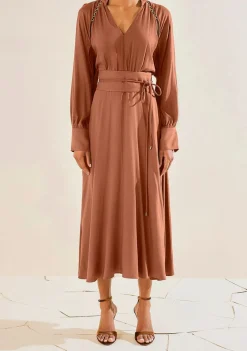 Vestido Morena Rosa Solto Decote V Manga Longa Midi Marrom