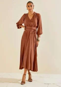 Vestido Morena Rosa Solto Decote V Manga Longa Midi Marrom